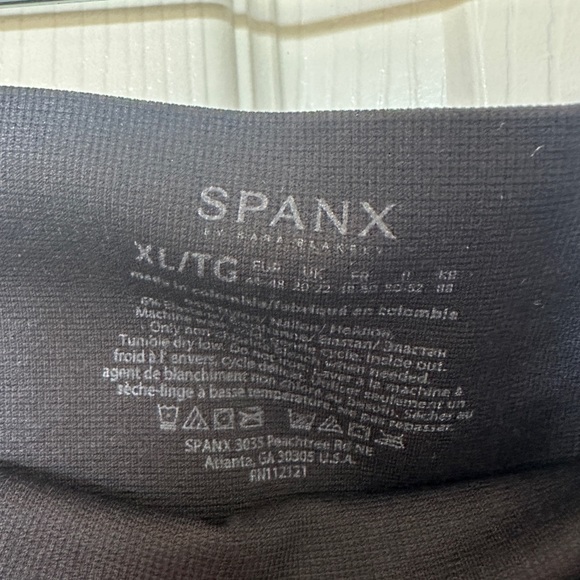 SPANX Black Leggings XL - Picture 2 of 4